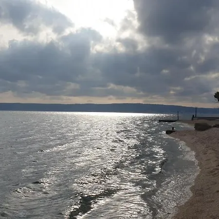 Navi Apartment Kastela