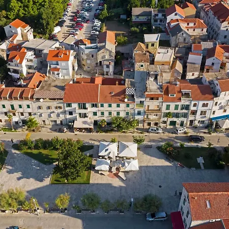 Navi Apartment Kastela