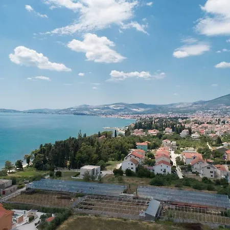 Navi Apartment Kaštela