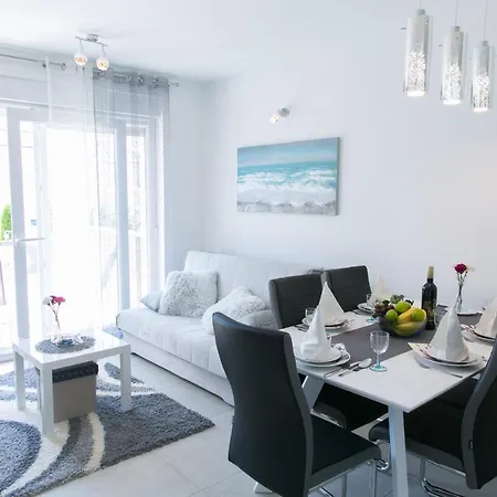 Apartment Navi *