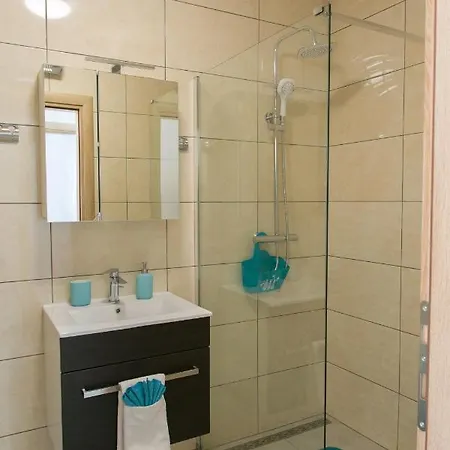 Navi Apartment