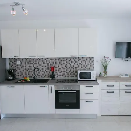 Navi Apartment
