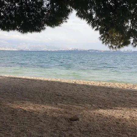 Navi Apartman *