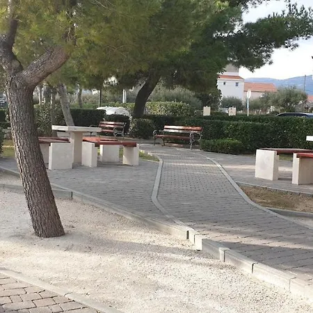 Navi Apartman