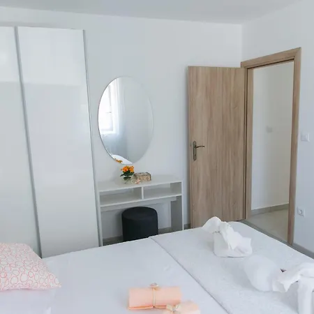 Apartment Navi Kastela