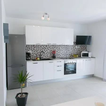 Navi Apartment